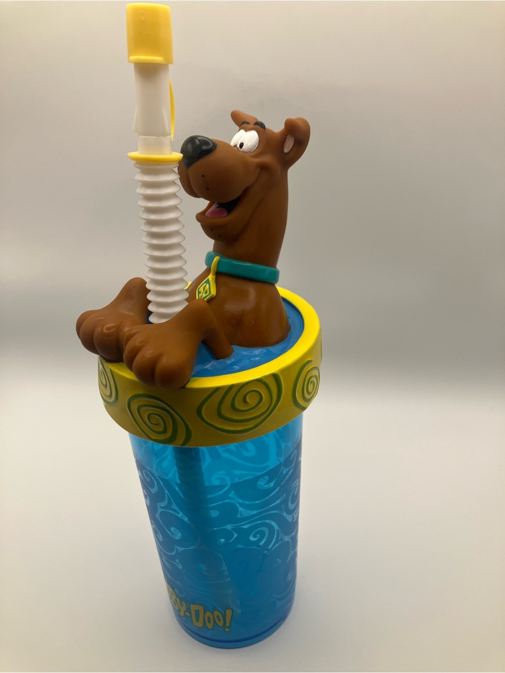 Vintage 1998 scooby doo tumbler cup millennial nostalgia